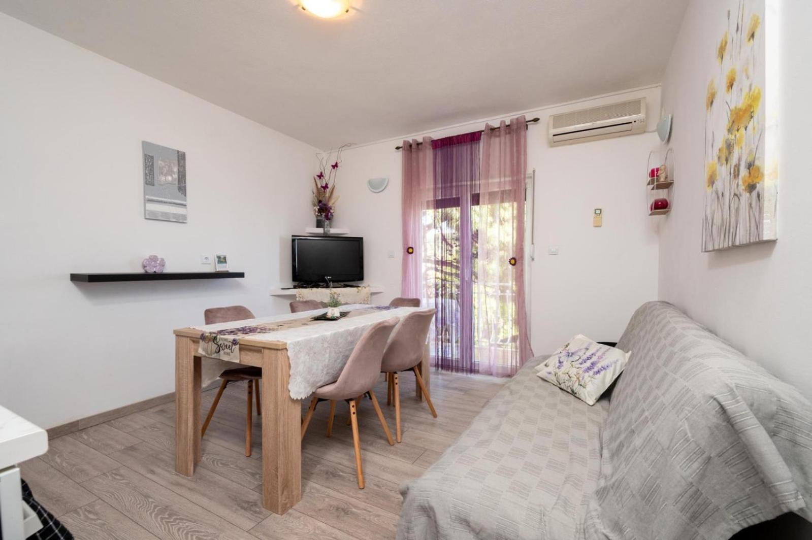 Apartments Lucija Trogir Exterior photo